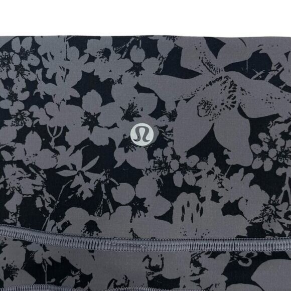 LULULEMON In Movement Crop Everlux Sz 4 Efflorescent Nebula Black - Picture 7 of 7